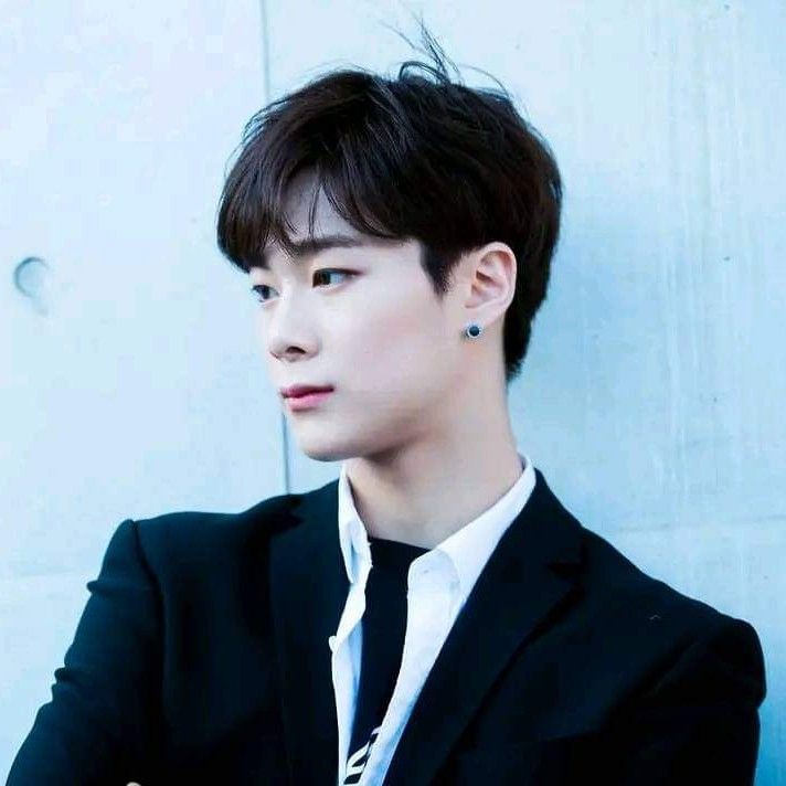 A moment captured by Moonbin (ASTRO)'s fan