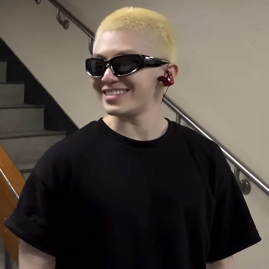 A moment captured by Woozi (SEVENTEEN)'s fan