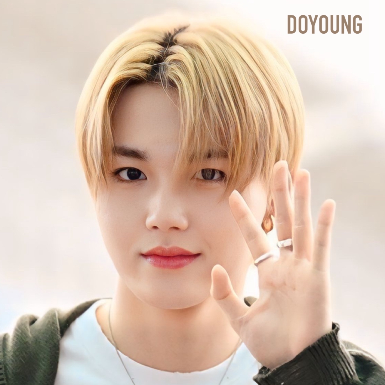 Latest photo of Doyoung (TREASURE)
