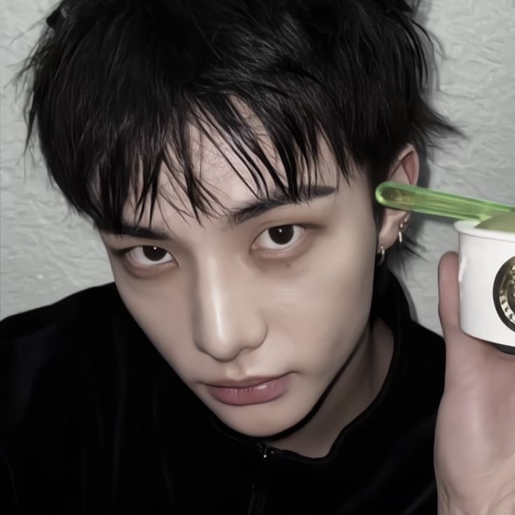 Latest photo of Hyunjin (Stray Kids)