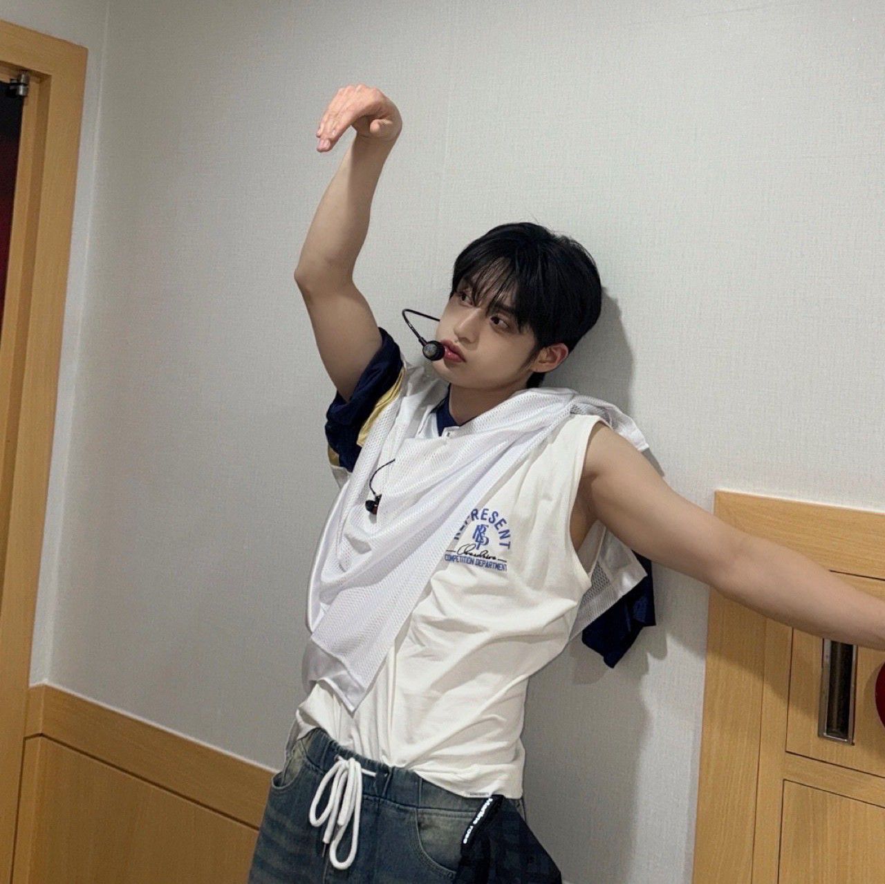 Recent activity shot of Kim Jiwoong (ZEROBASEONE)