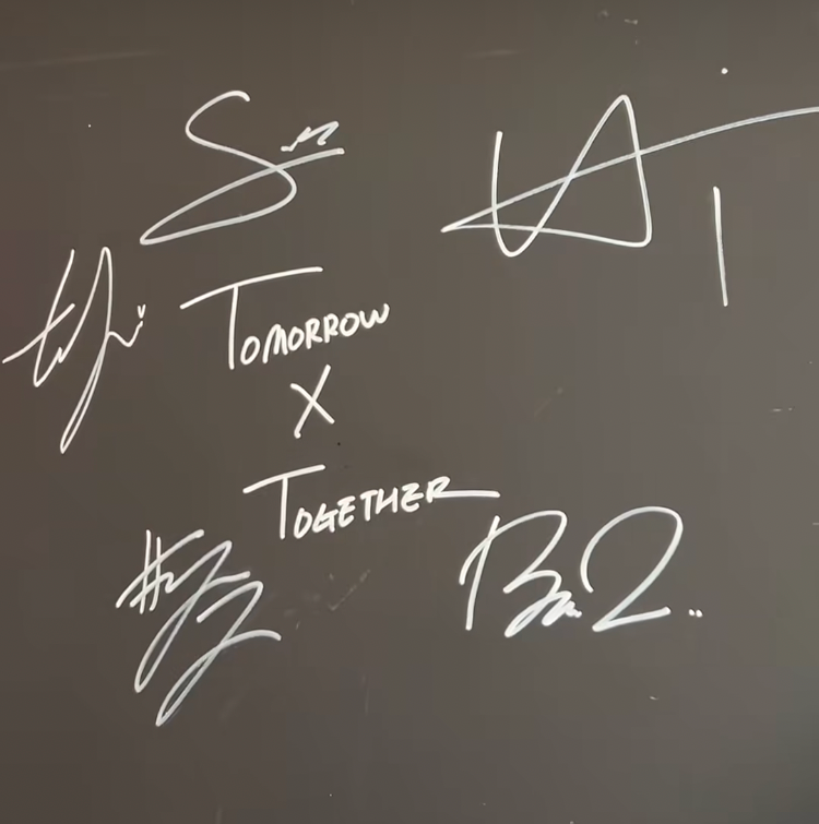 Latest photo of TOMORROW X TOGETHER