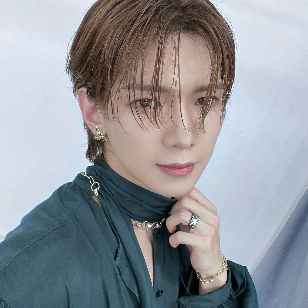 Behind-the-scenes cut of ATEEZ
