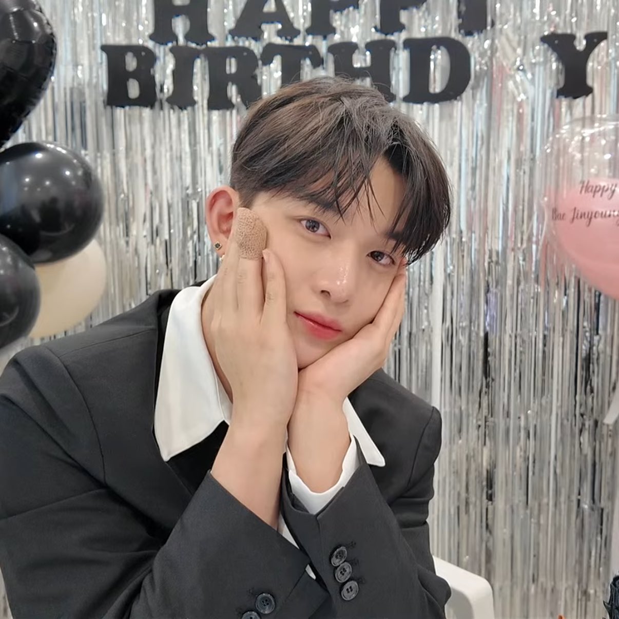 Latest photo of Bae Jinyoung