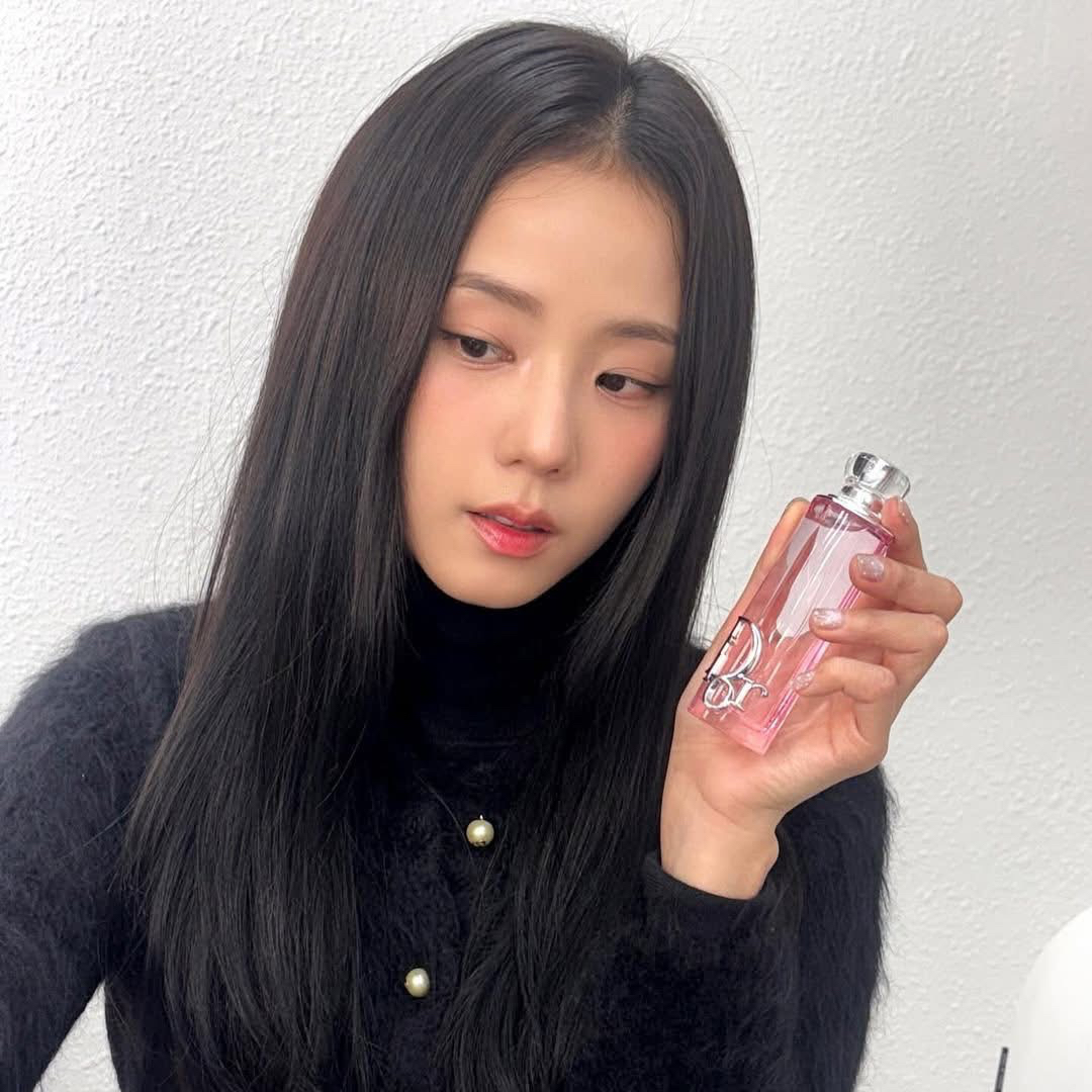 Recent activity shot of Jisoo (BLACKPINK)