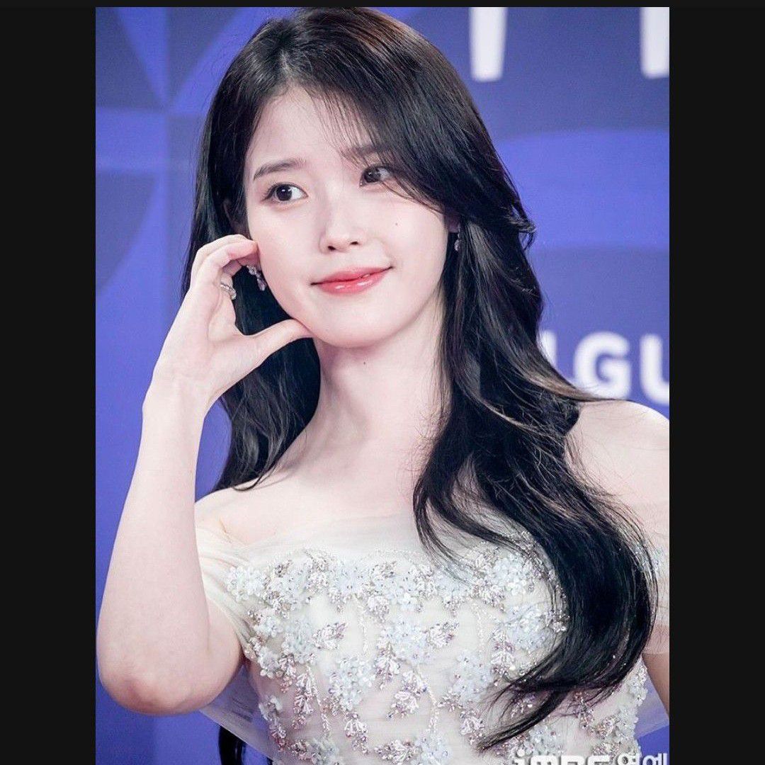 Latest photo of IU