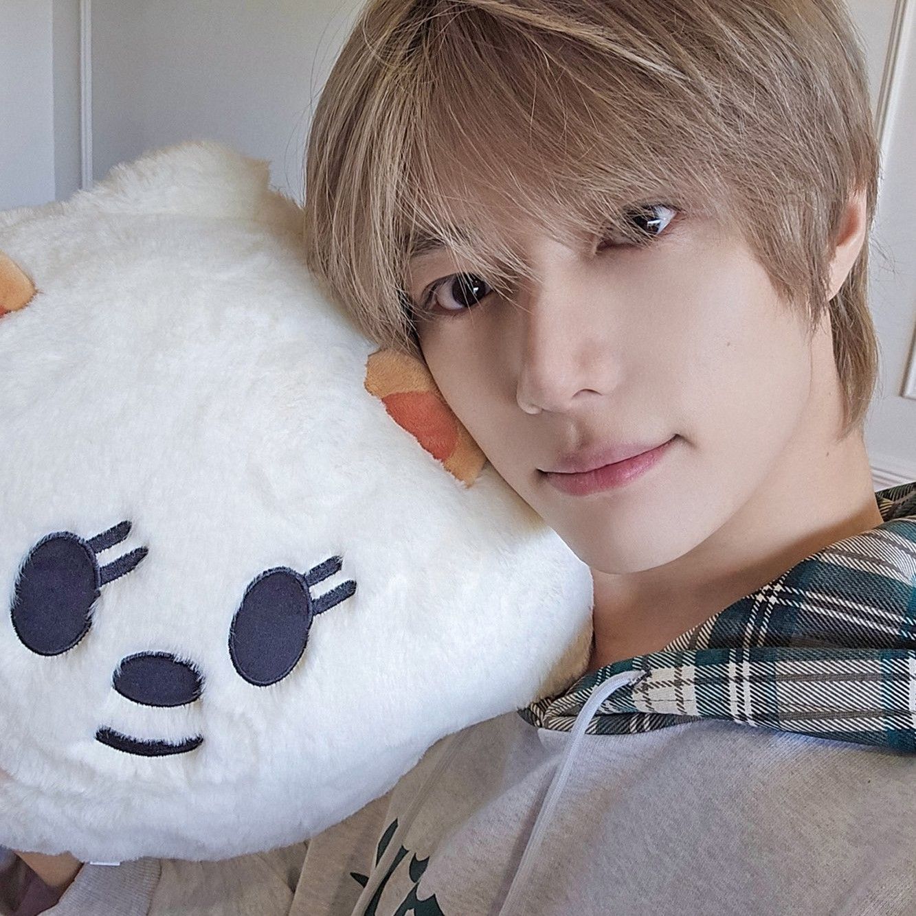 Latest photo of Beomgyu (TOMORROW X TOGETHER)