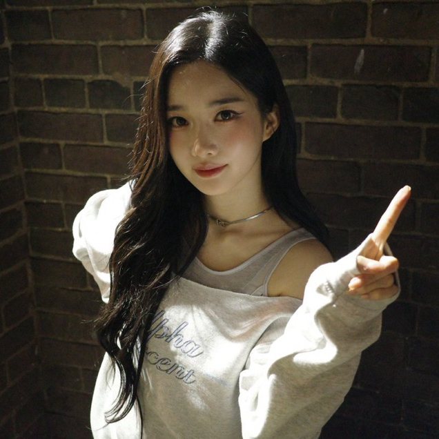 Potret di balik layar Kim Yooyeon (tripleS)