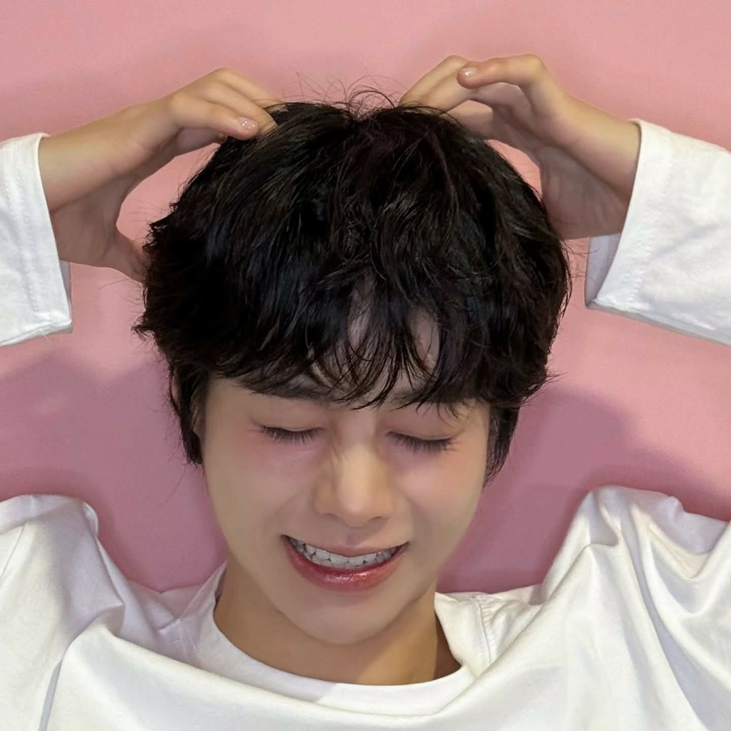 Foto aktivitas terbaru Hanbin (TEMPEST)