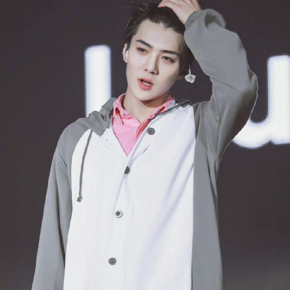 A moment captured by Sehun (EXO)'s fan
