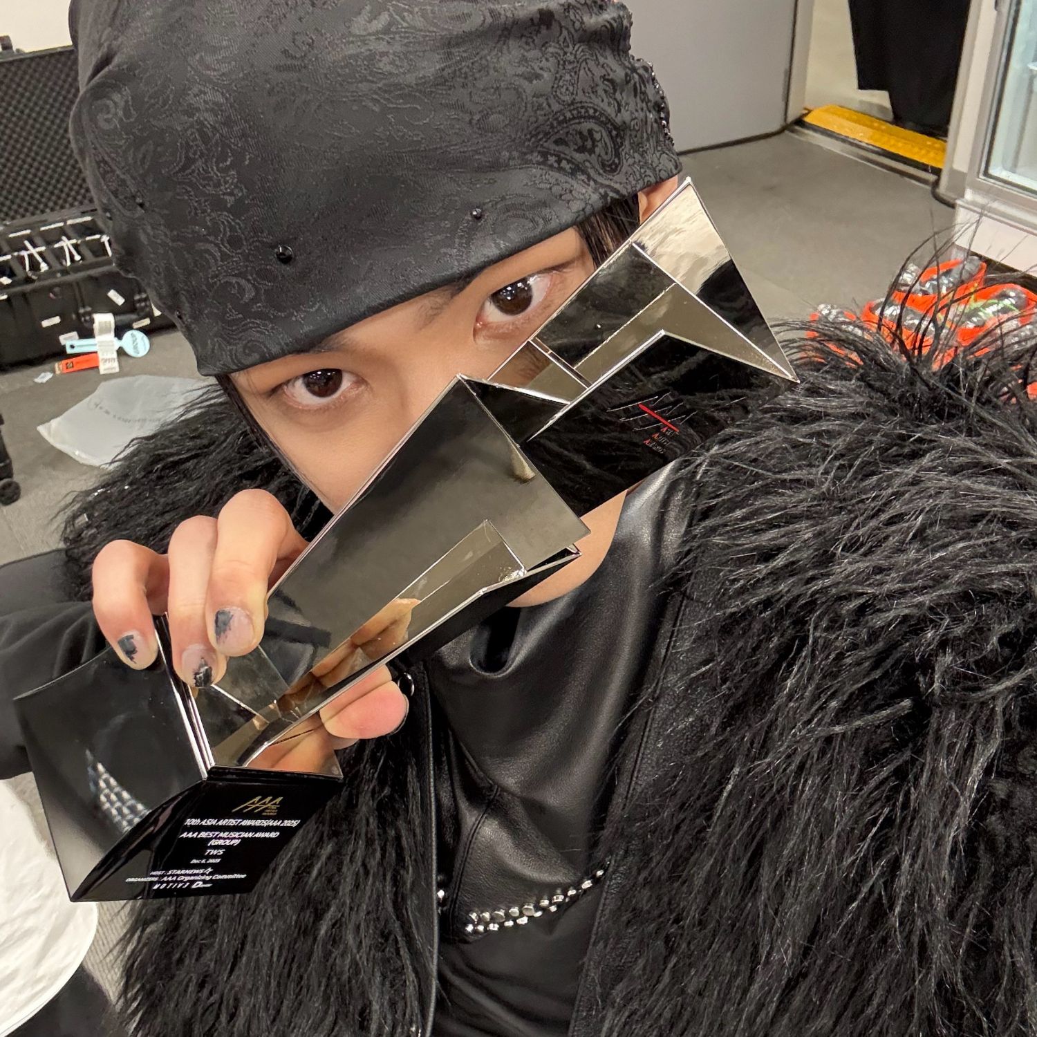 Behind-the-scenes cut of TWS