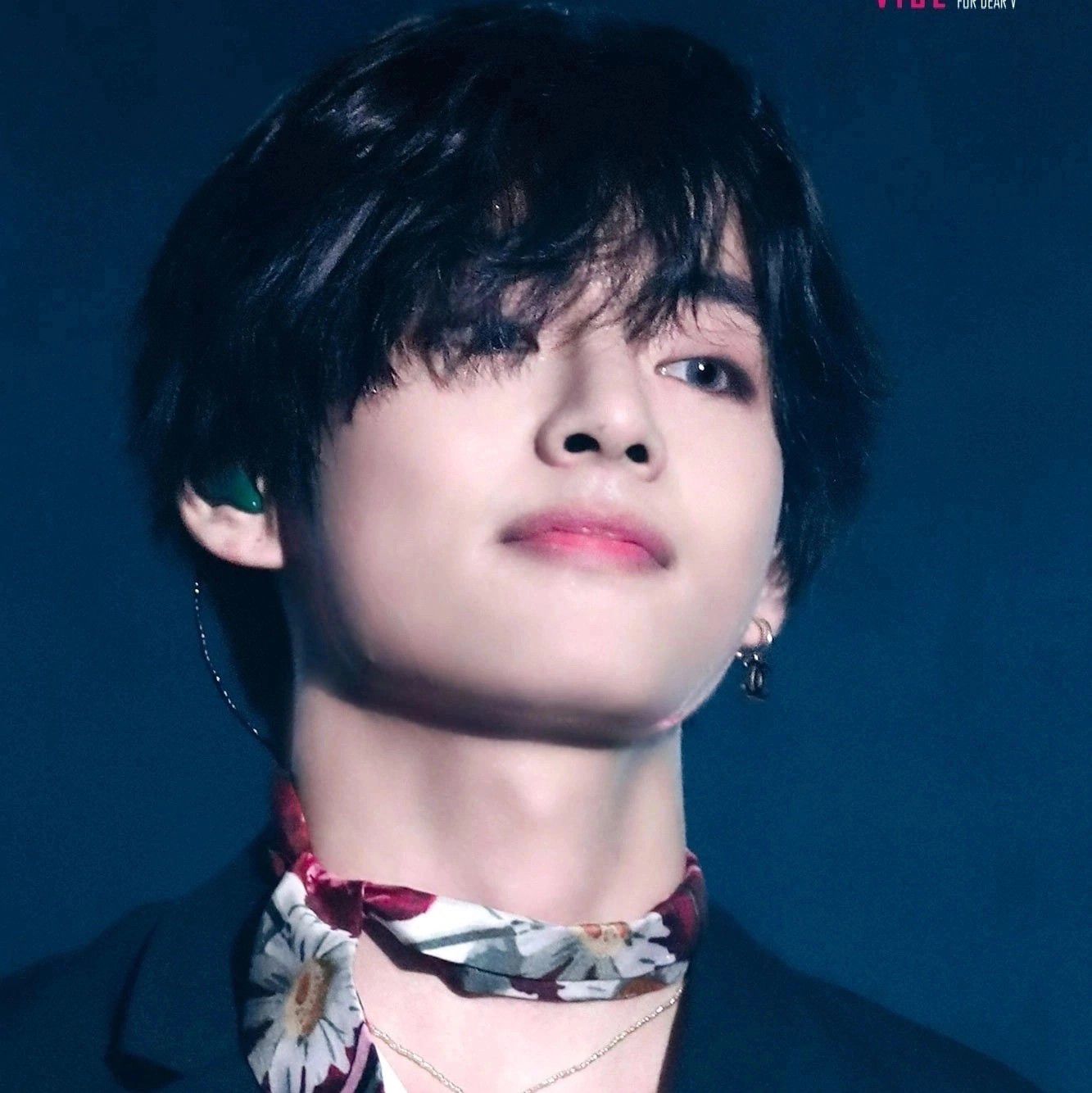 Latest photo of V (BTS)