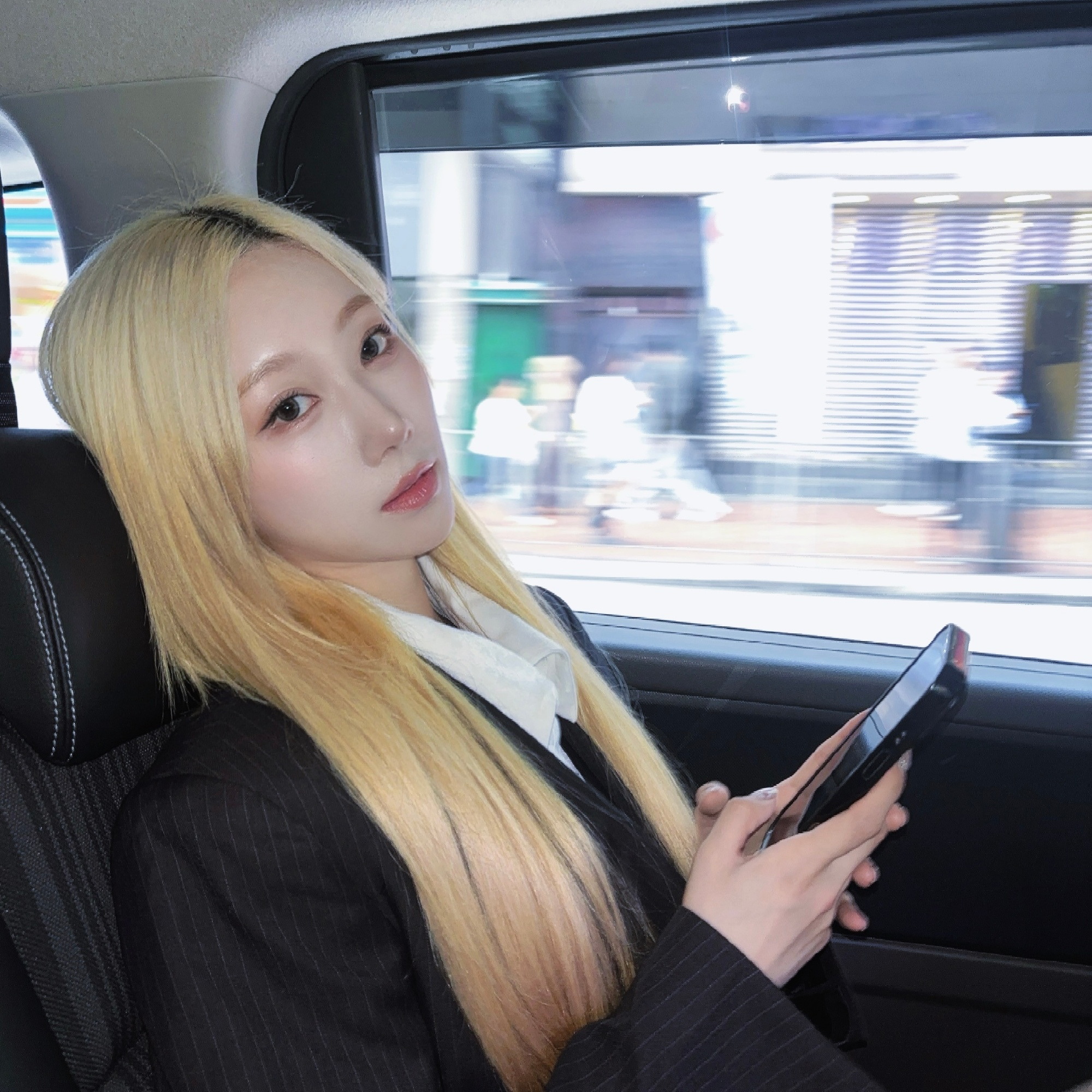 A moment captured by DREAMCATCHER's fan