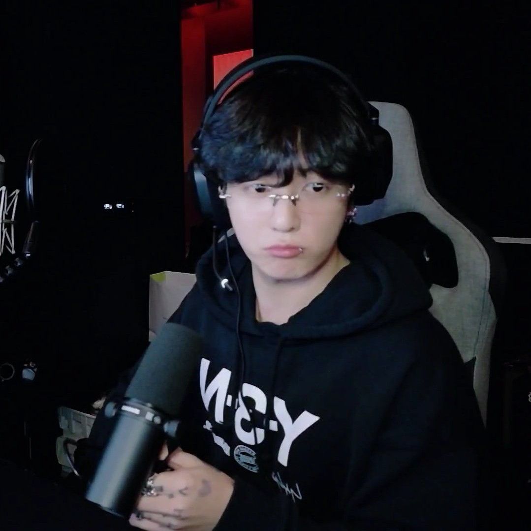 방탄소년단의 최신 사진