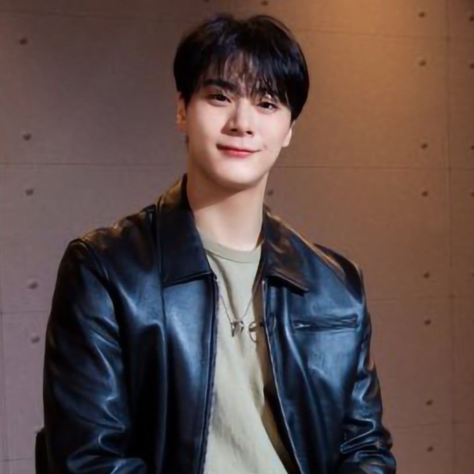 Latest photo of Moonbin (ASTRO)