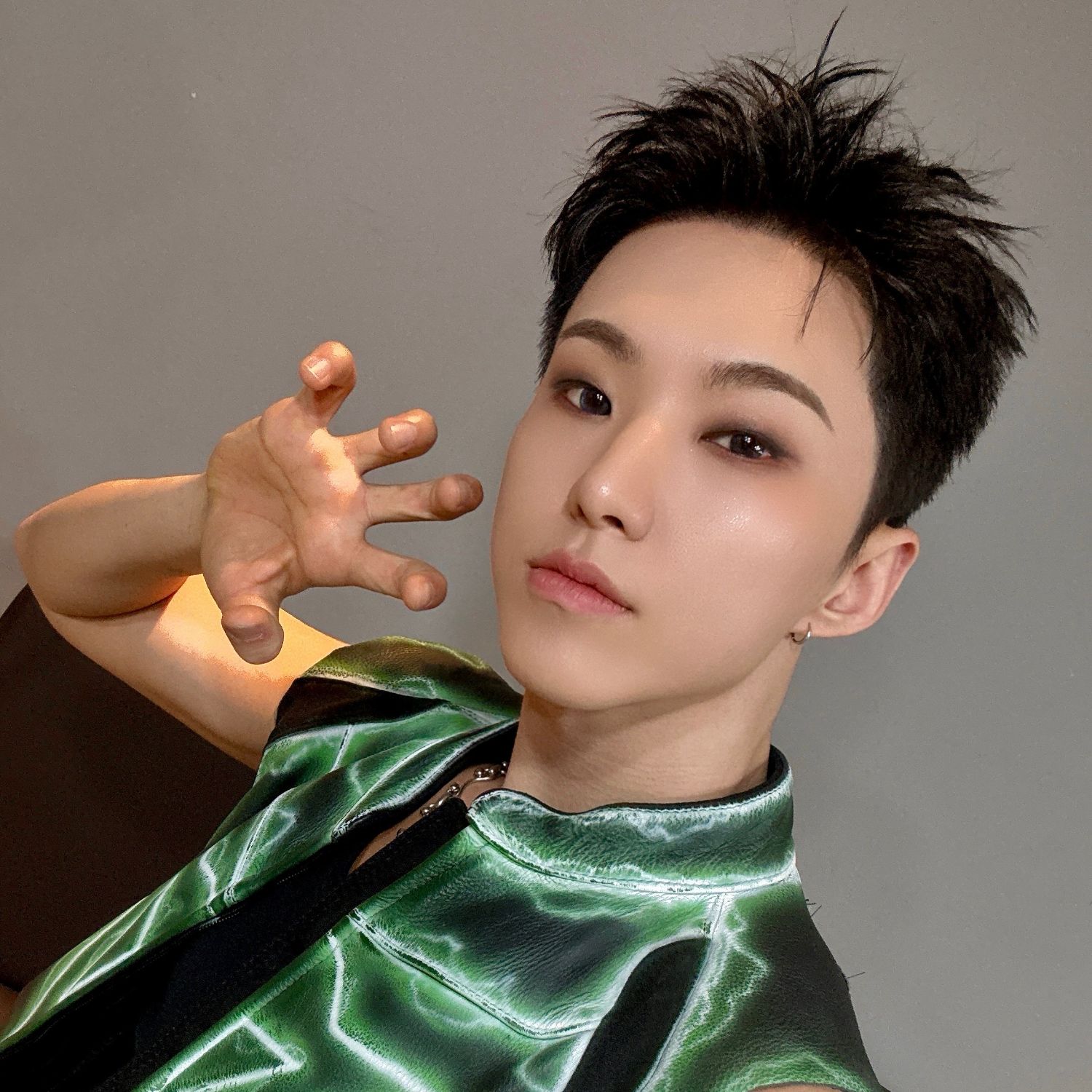 Recent activity shot of Hoshi (SEVENTEEN)