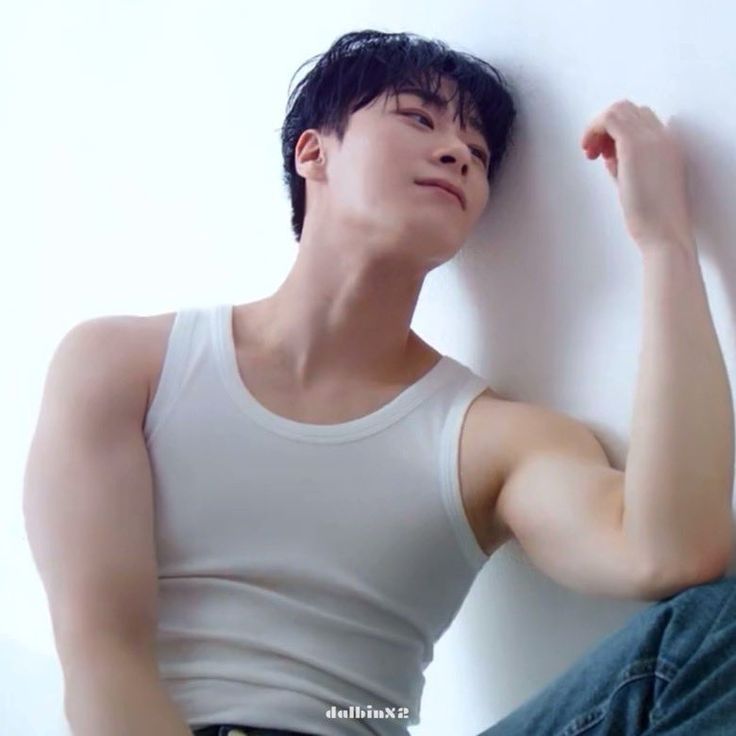 Latest photo of Moonbin (ASTRO)