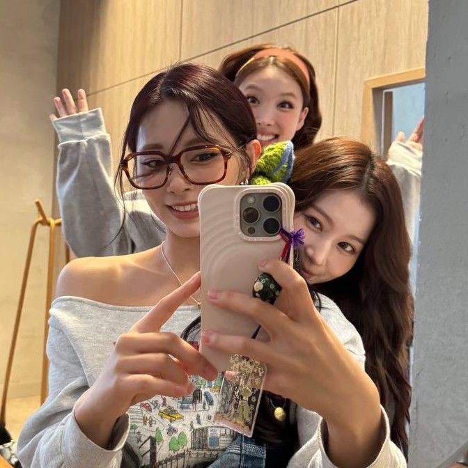 Foto terbaru TWICE