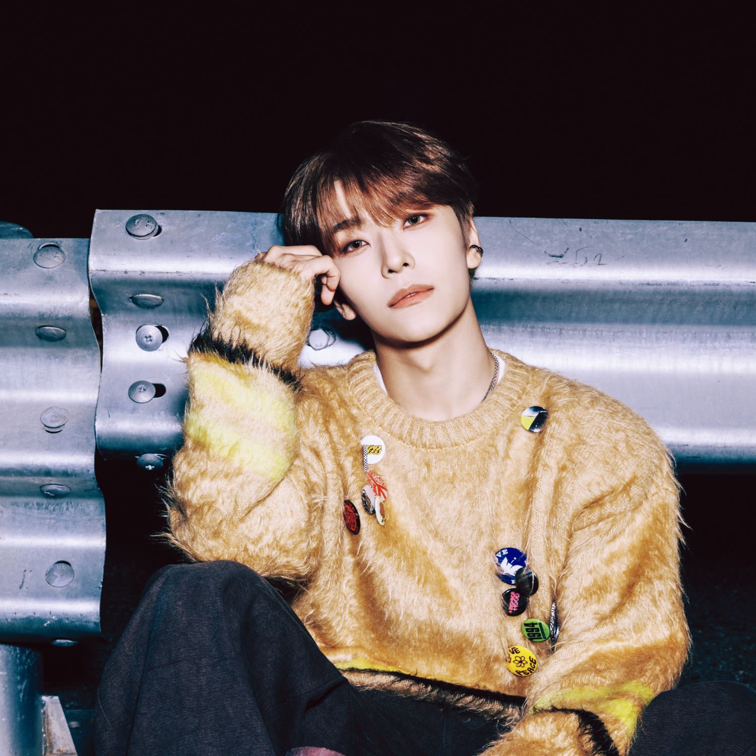 A moment captured by He Xinlong (ALPHA DRIVE ONE)'s fan