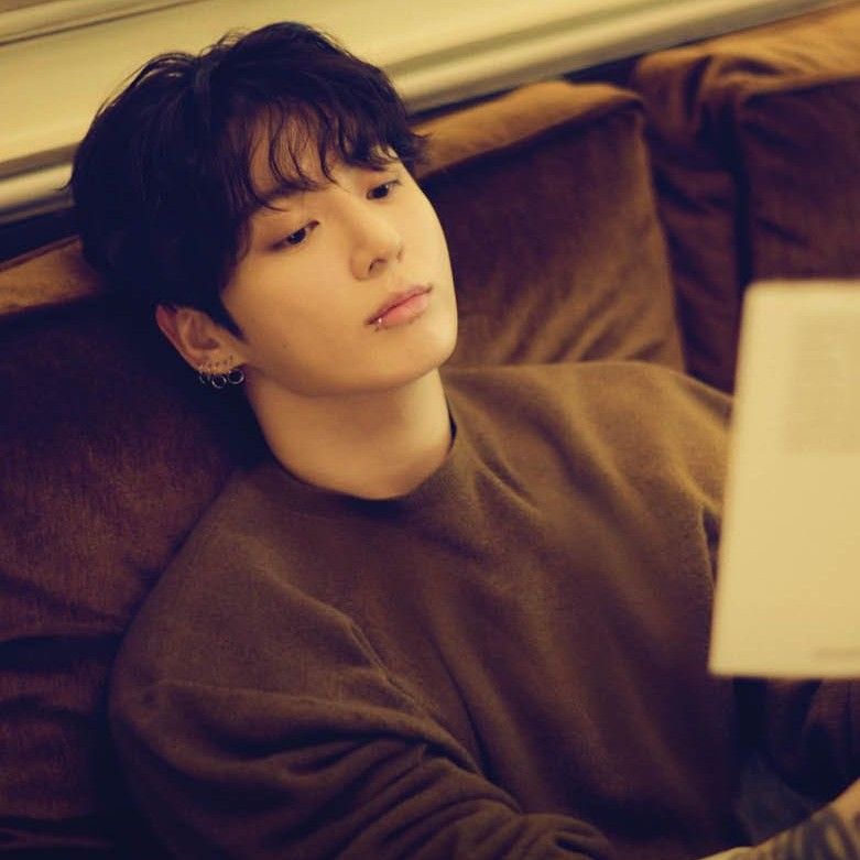 RM (防弹少年团)的幕后花絮