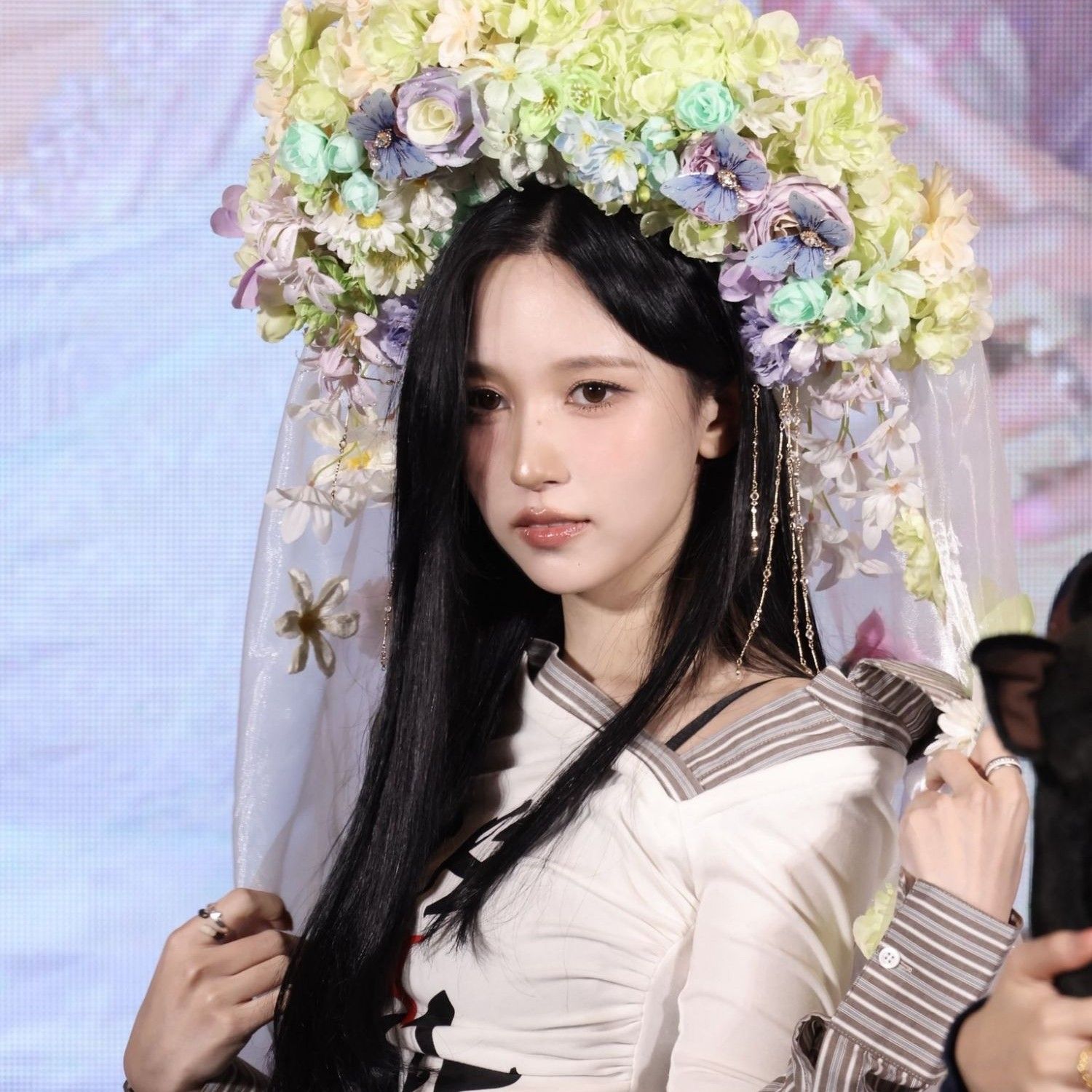 Foto aktivitas terbaru Mina (TWICE)