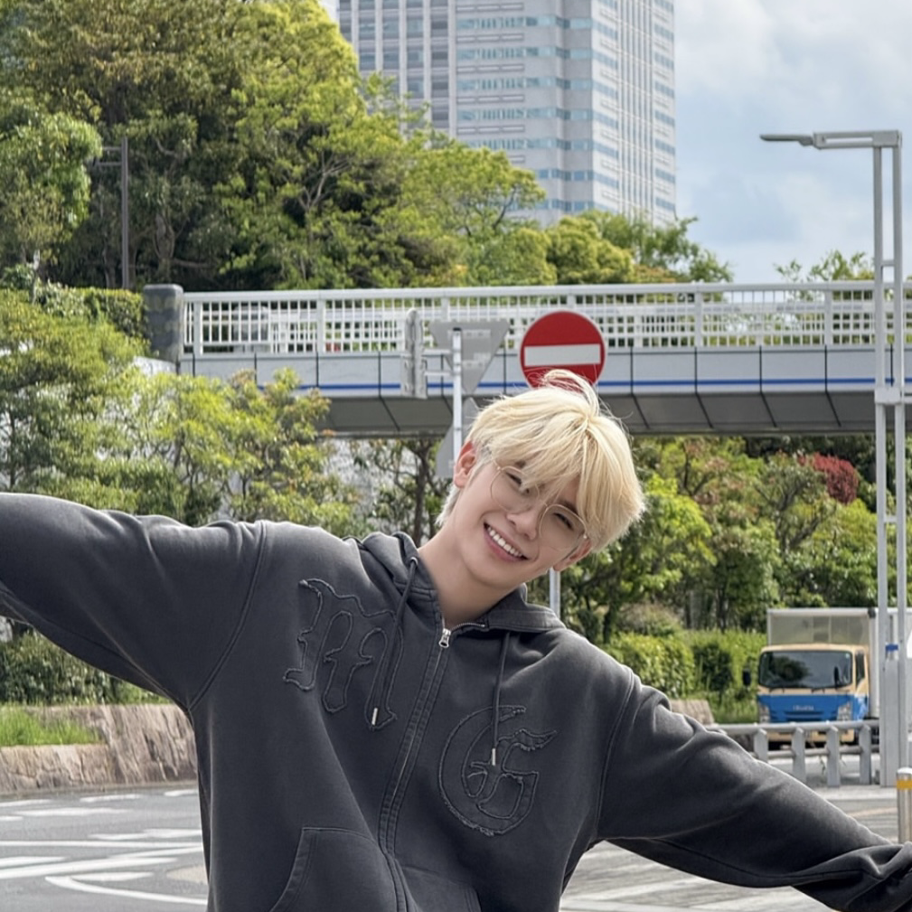 Behind-the-scenes cut of Kim Taerae (ZEROBASEONE)