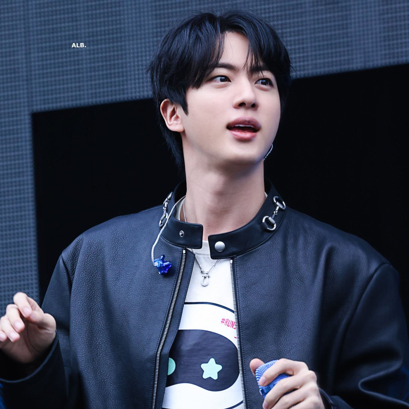 ジン (BTS)の最近の活動写真