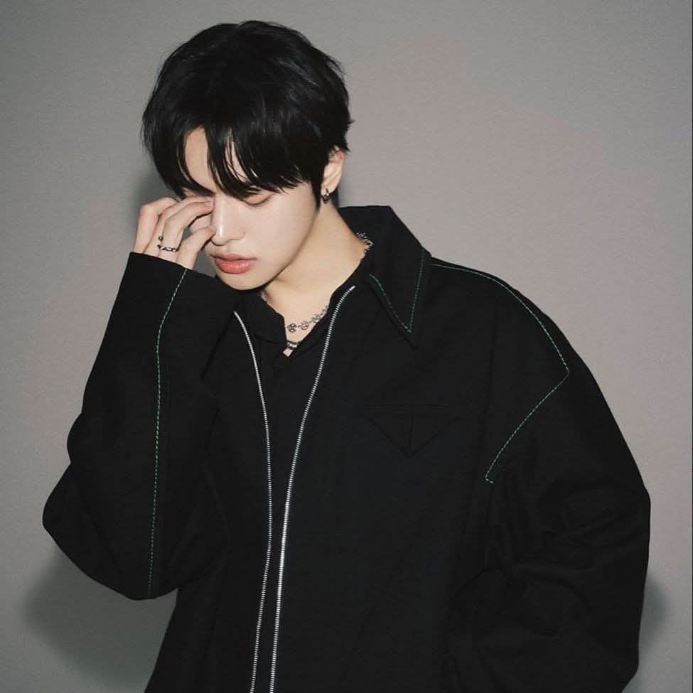 Behind-the-scenes cut of Lee Leo (ALPHA DRIVE ONE)