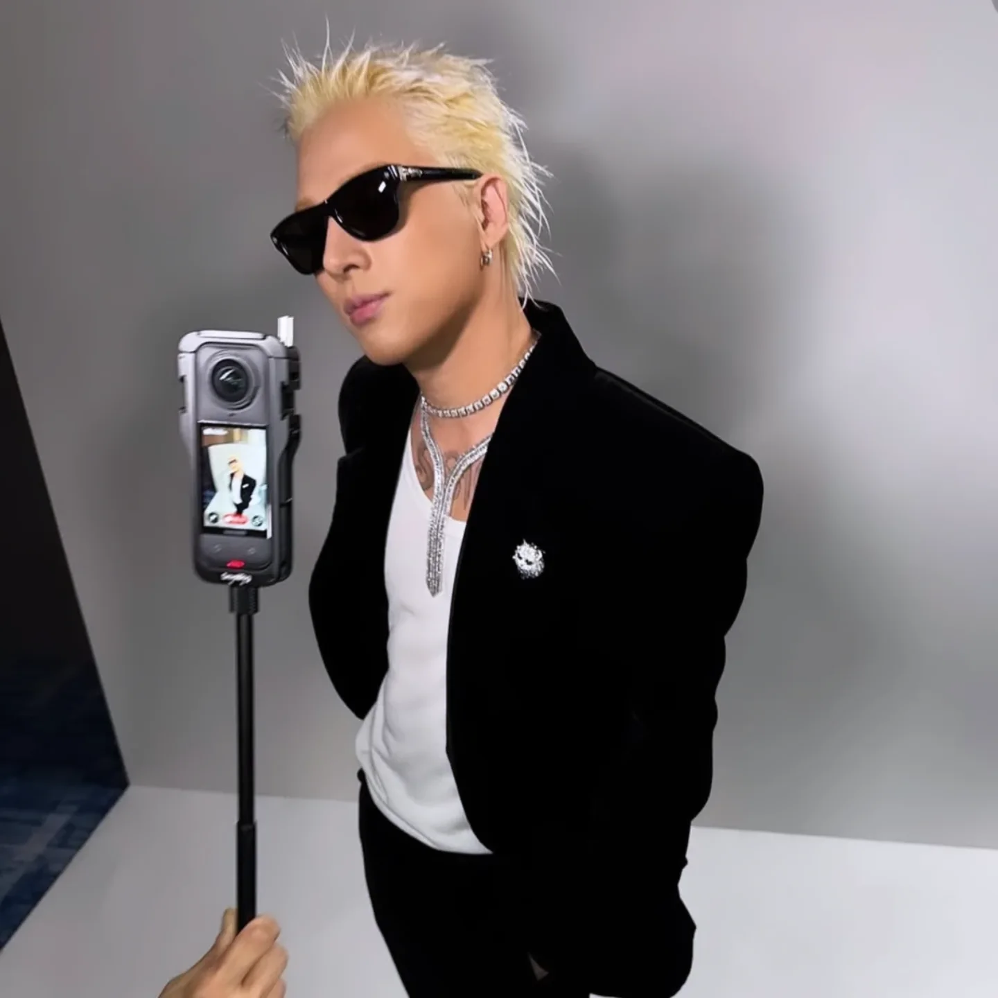 Recent activity shot of Taeyang (BIGBANG)