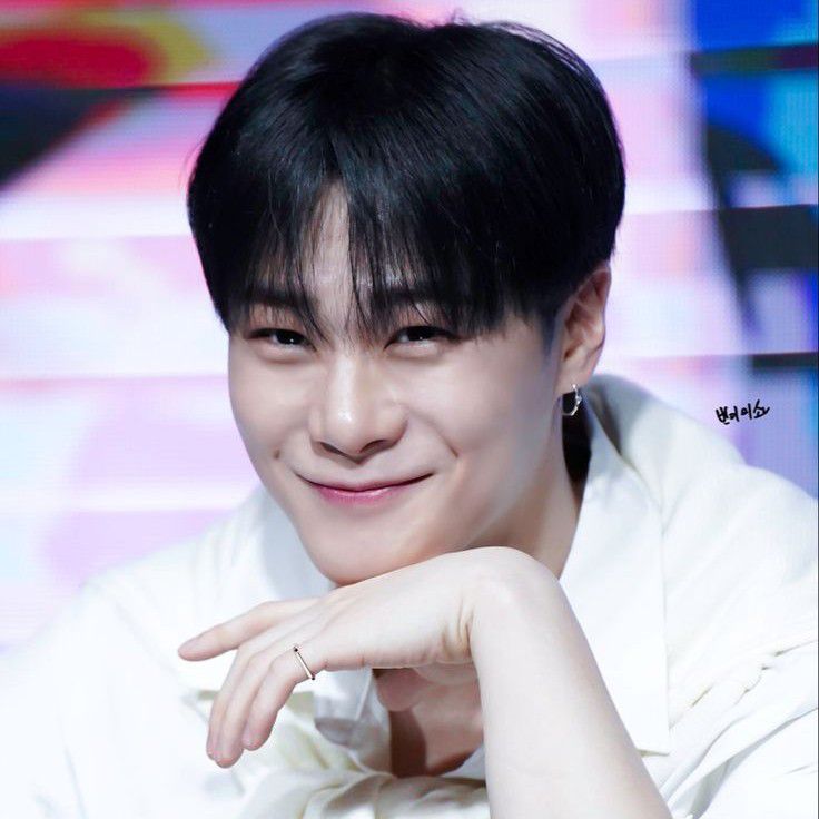 Behind-the-scenes cut of Moonbin (ASTRO)