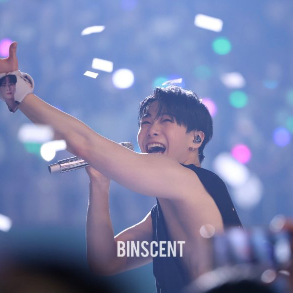 A moment captured by Moonbin (ASTRO)'s fan