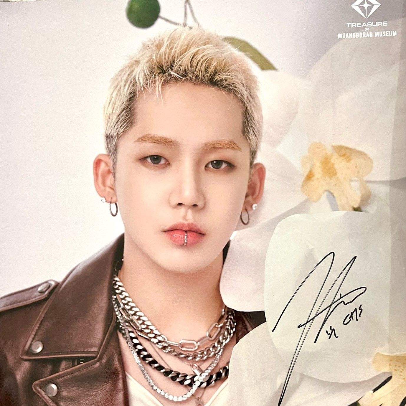 Behind-the-scenes cut of Choi Hyunsuk (TREASURE)