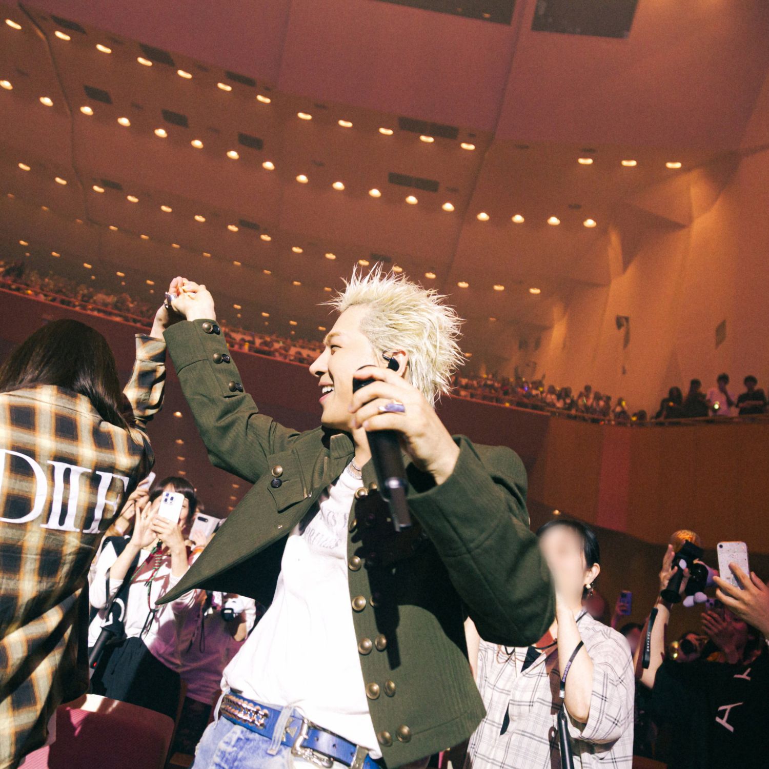 Latest photo of Taeyang (BIGBANG)