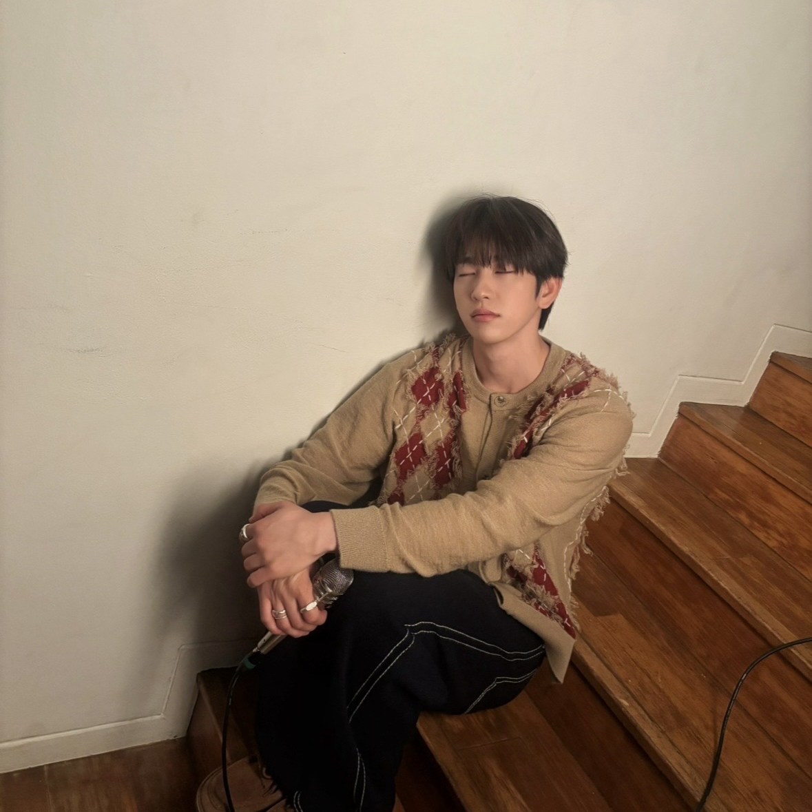 A moment captured by Jinyoung (GOT7)'s fan