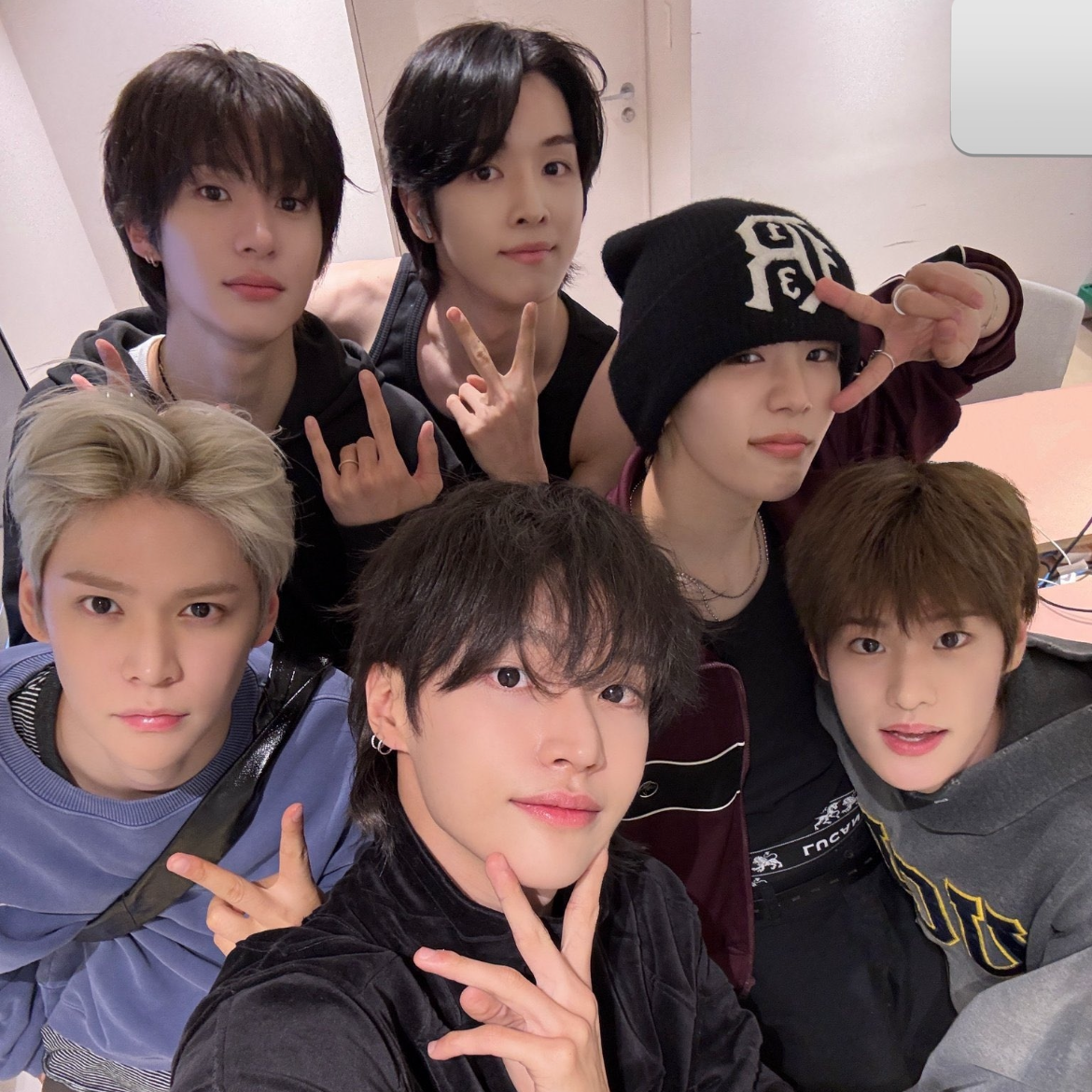 Behind-the-scenes cut of RIIZE