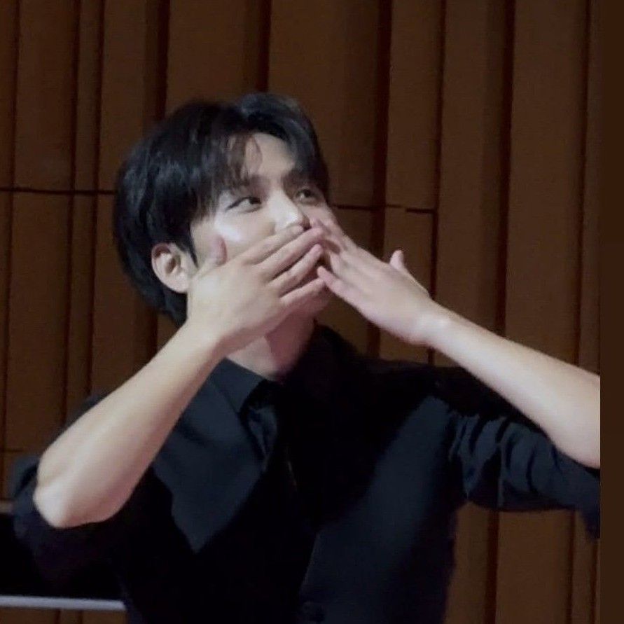 Behind-the-scenes cut of Jung Seunghwan