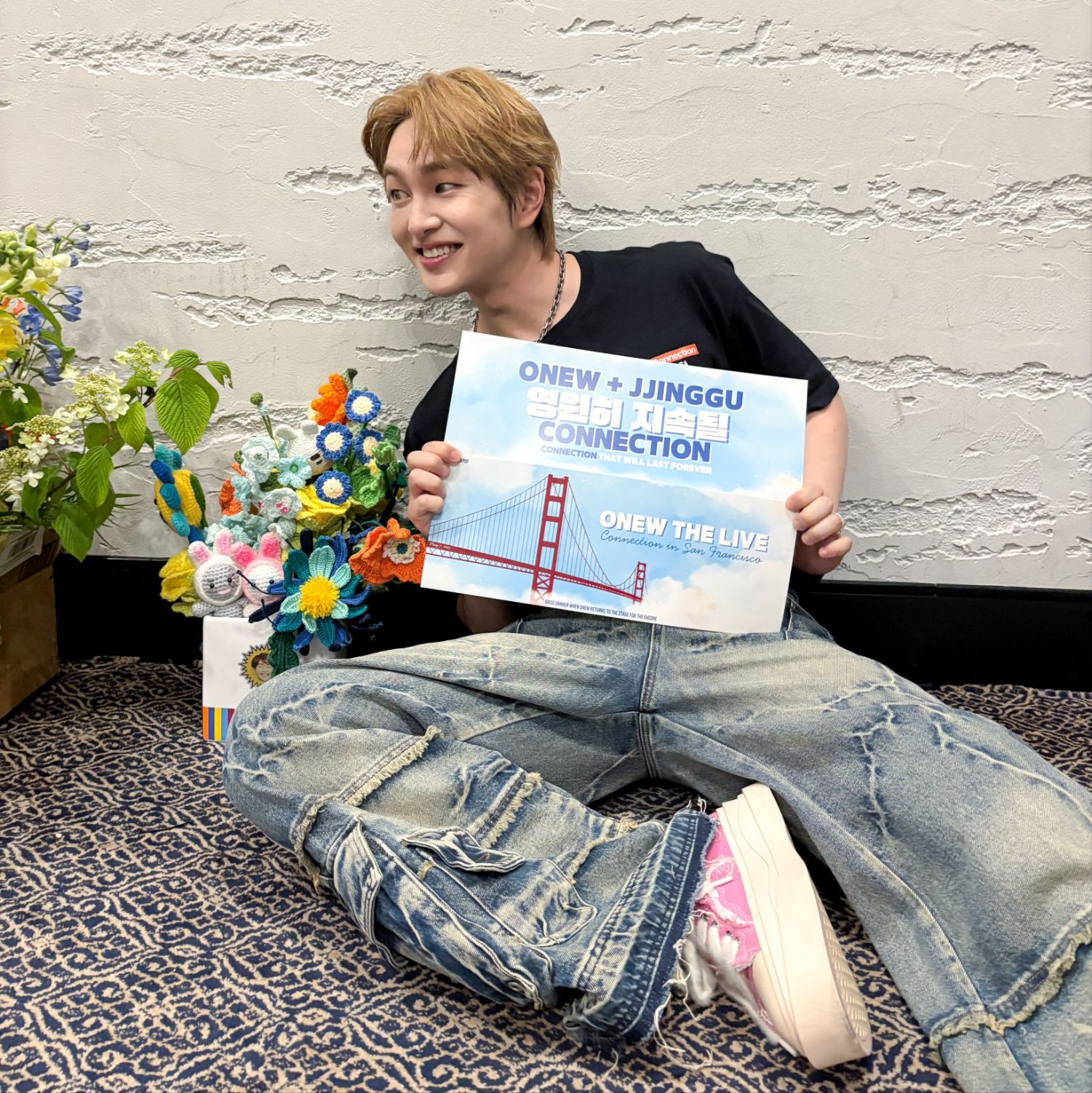 Behind-the-scenes cut of Onew (SHINee)