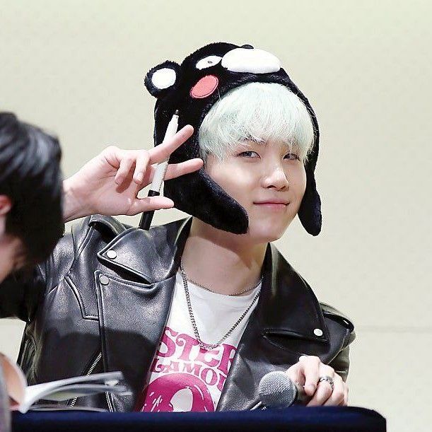 Potret di balik layar SUGA (BTS)