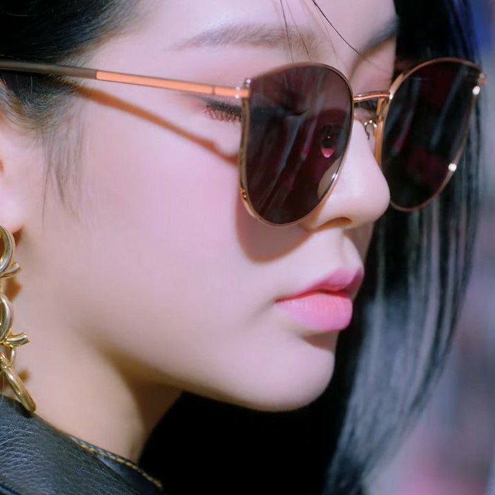 Foto aktivitas terbaru SECRET NUMBER