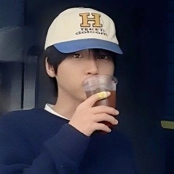 Recent activity shot of Jeong Sewoon