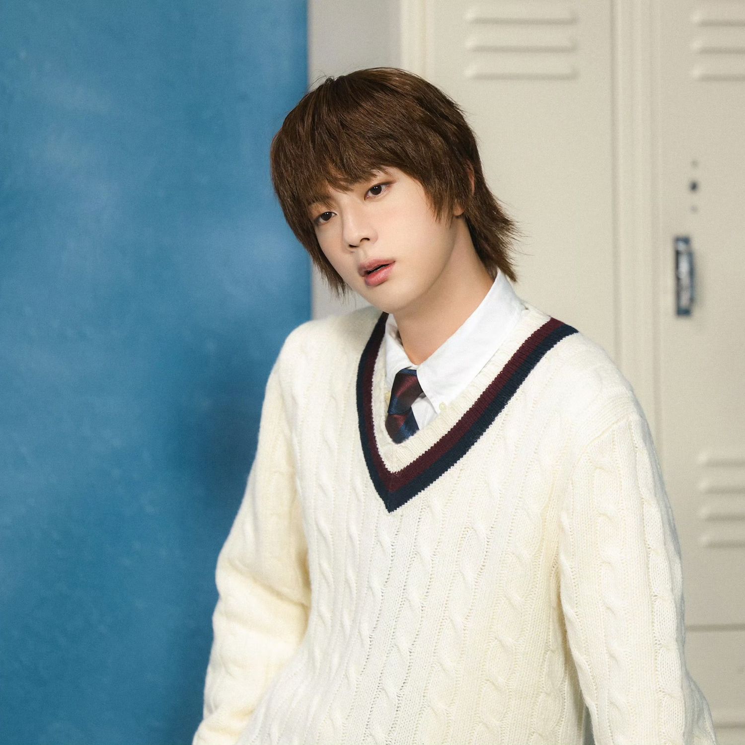 Jin (防弹少年团)的最新照片