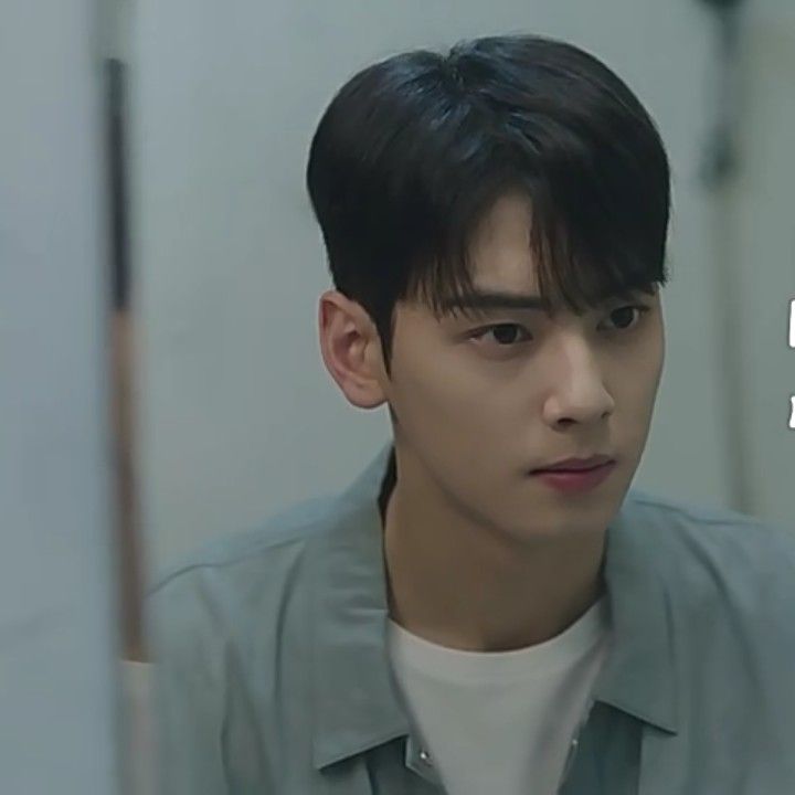 Latest photo of Eunwoo (ASTRO)