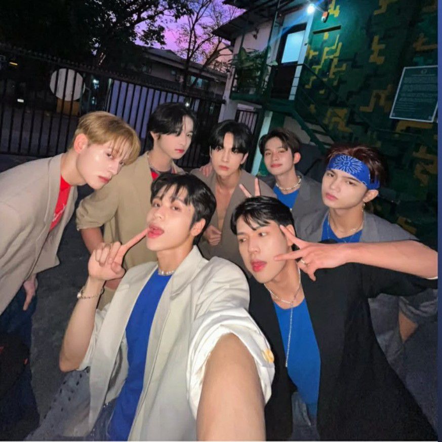 A moment captured by HORI7ON's fan