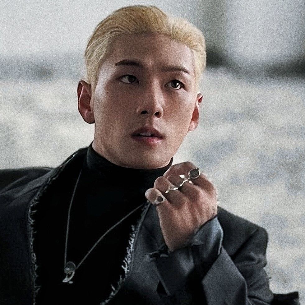 Latest photo of Baekho
