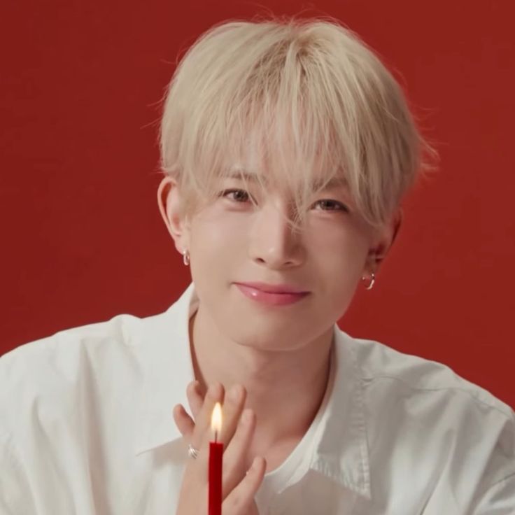 Latest photo of Heeseung (ENHYPEN)