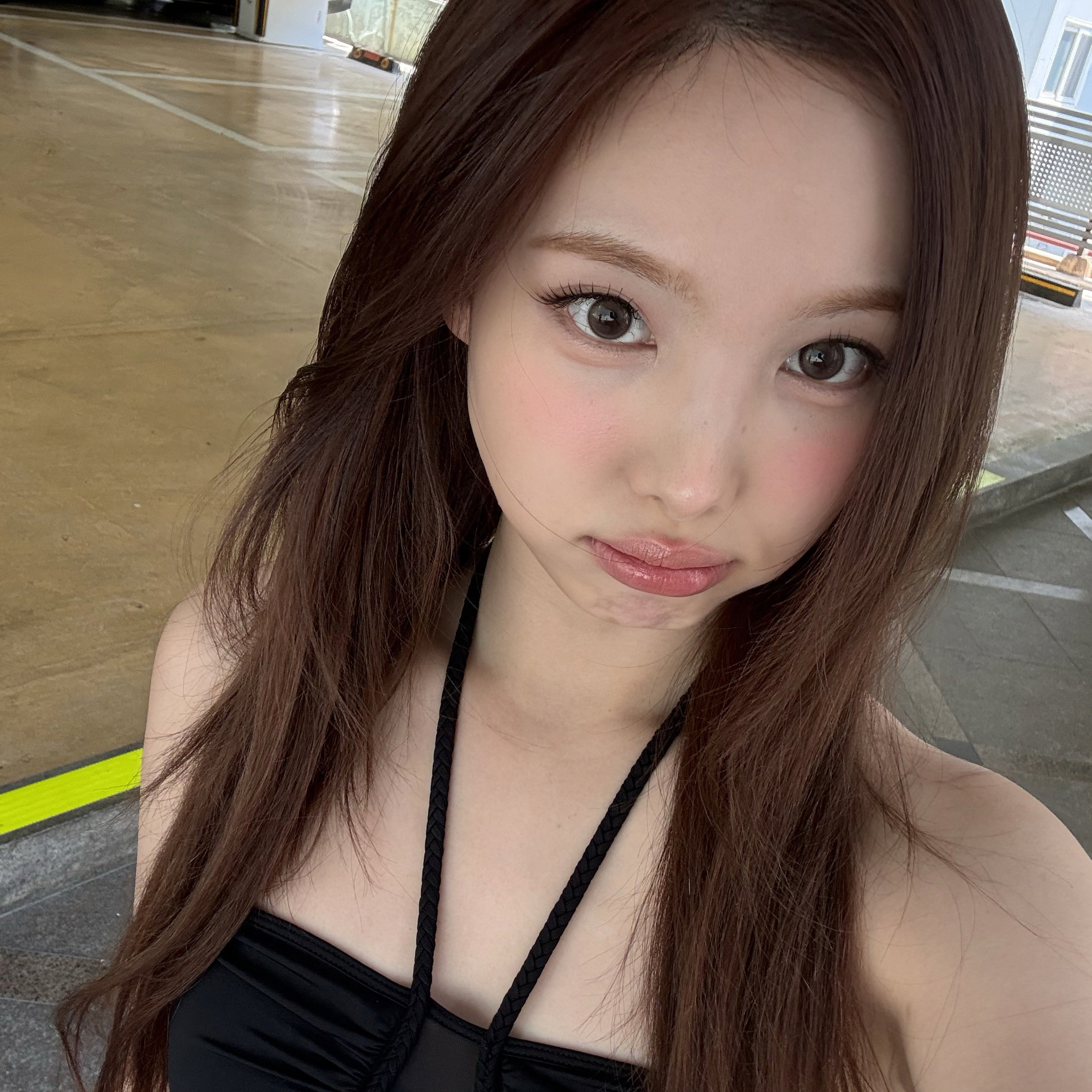 Behind-the-scenes cut of Nayeon (TWICE)