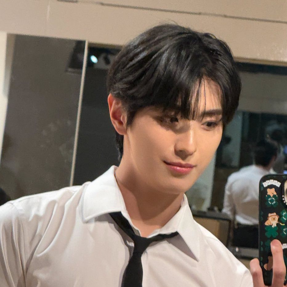 A moment captured by Yonghee (CIX)'s fan