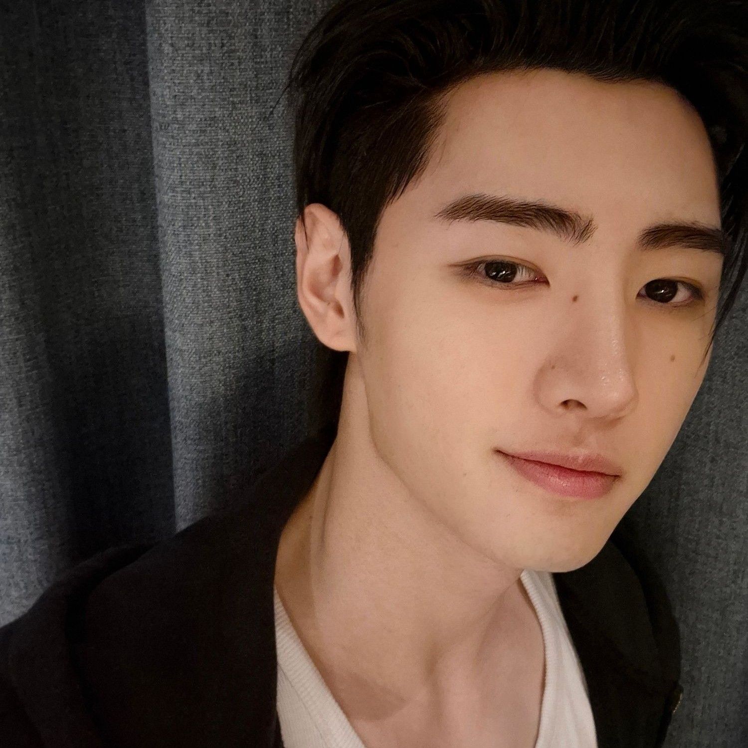 Recent activity shot of Sunghoon (ENHYPEN)