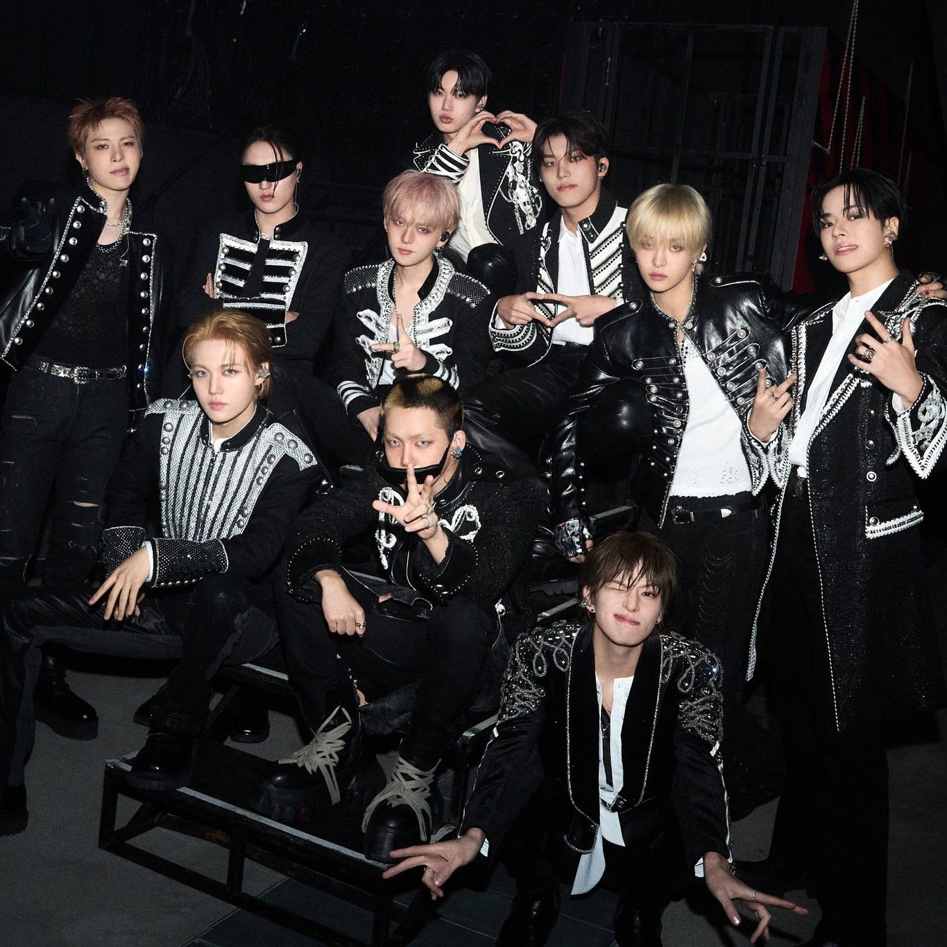 Foto aktivitas terbaru TREASURE