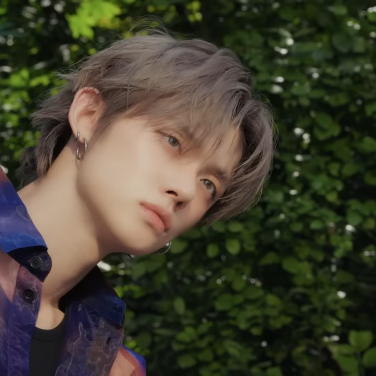 연준 (투모로우바이투게더)의 최신 사진